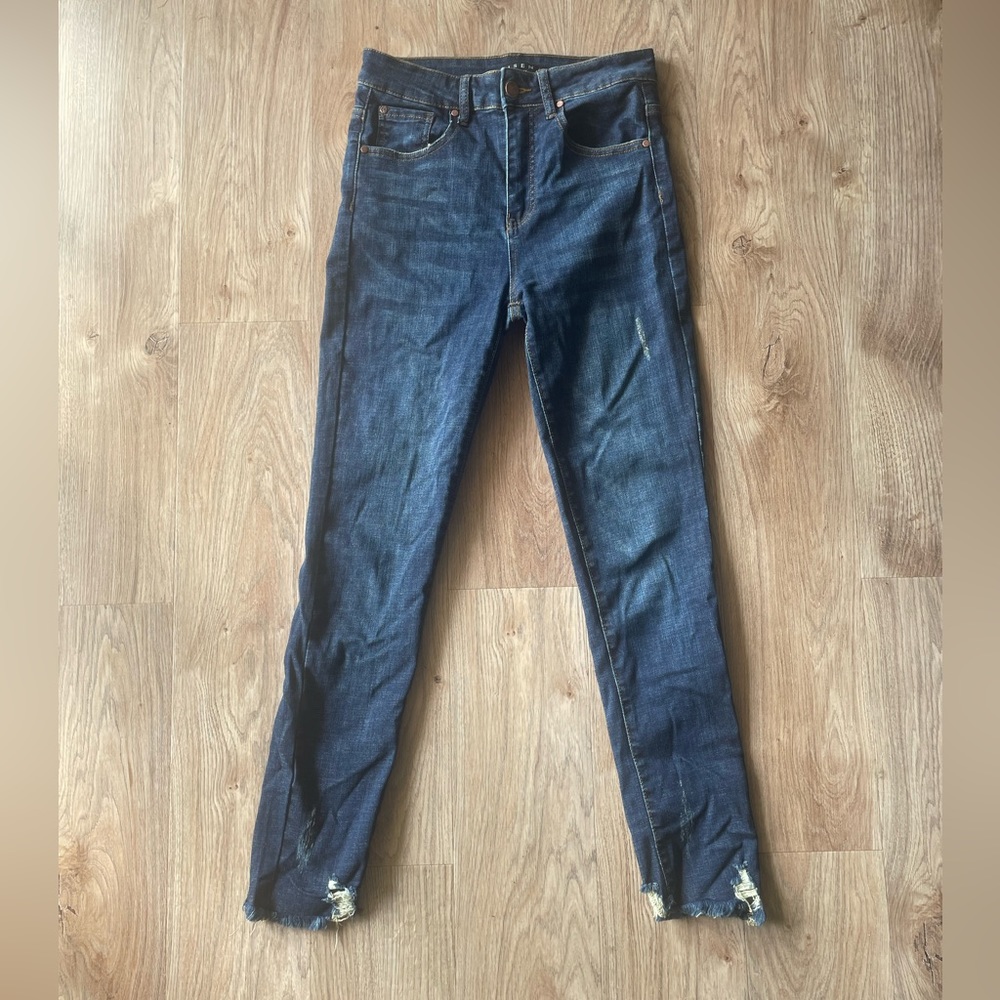 Risen Jeans